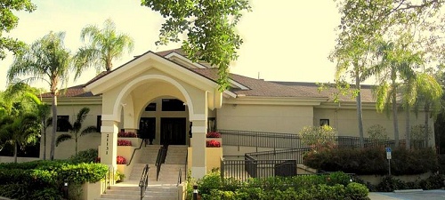 Villages-at-Country-Creek-Clubhouse-Entrance